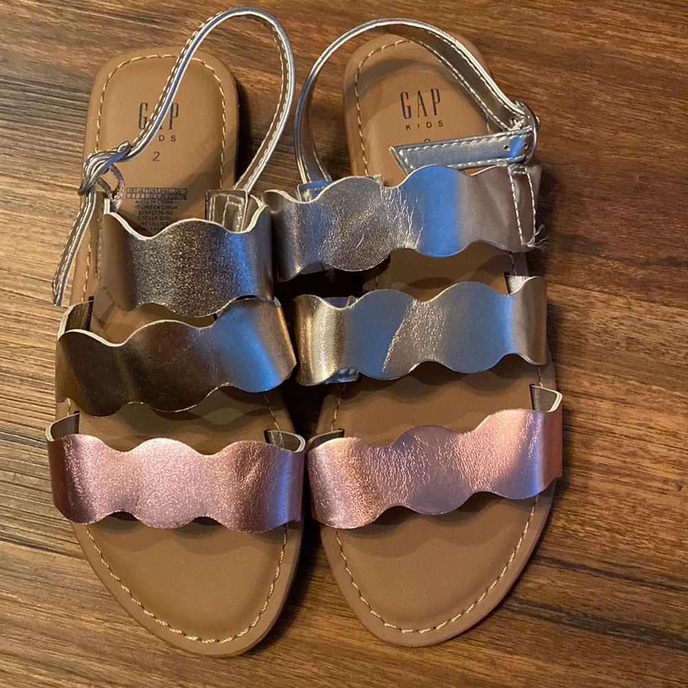 Girls GAP KIDS sandals